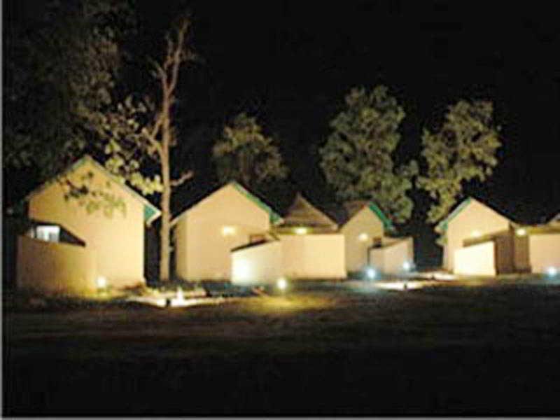 فندق Bandhavgarh National Parkفي  Tiger Lagoon المظهر الخارجي الصورة